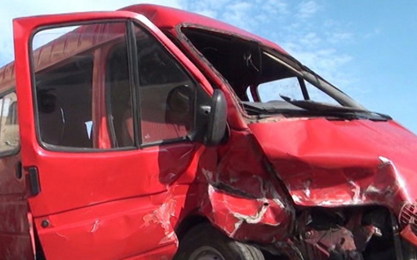 Уточнен список пострадавших во время аварии микроавтобуса в Шемахе