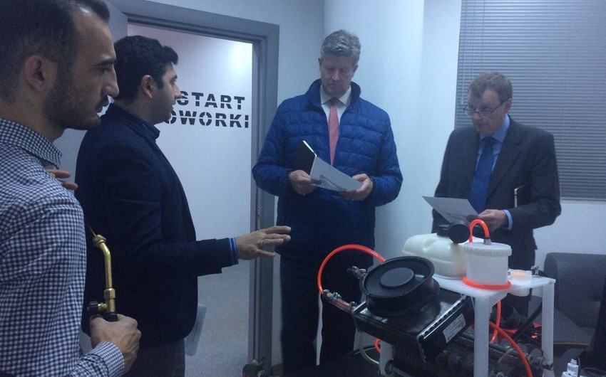 В Baku Business Factory прошла презентация прибора, позволяющего получить водородное топливо из воды с минимальными затратами - ФОТО