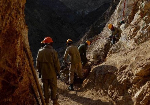 В Иране четыре человека погибли в результате обрушения шахты
