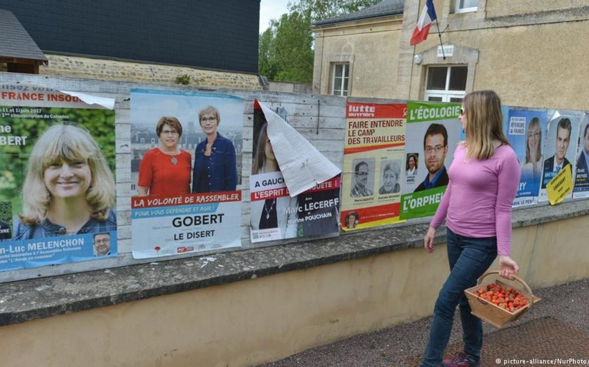 Во Франции начался первый тур парламентских выборов