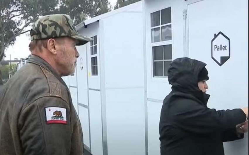 Арнольд Шварценеггер подарил жилье бездомным ветеранам