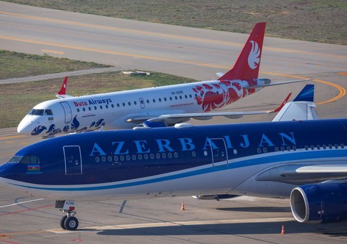 Самолет, выполнявший рейс Баку-Тбилиси, вернулся в аэропорт вылета