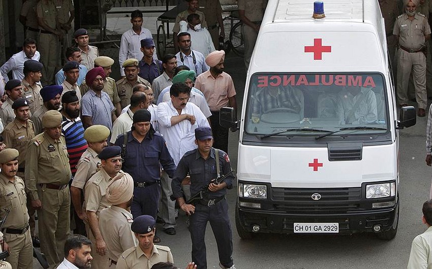 ​Автобус врезался в группу паломников в Индии, погибли 7 человек
