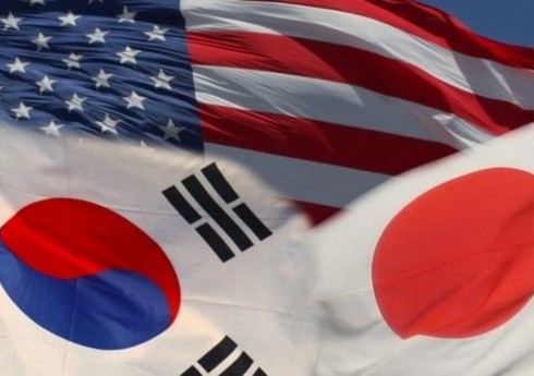 СМИ: Трехсторонние учения Южной Кореи, Японии и США пройдут в этом месяце