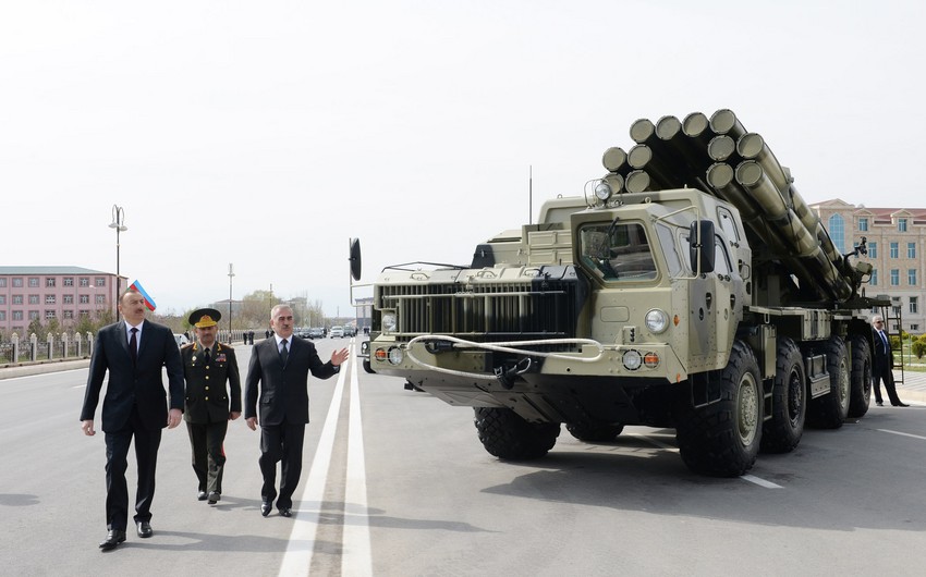 Президент Азербайджана: Углубляется сотрудничество с Ираном в военно-технической области