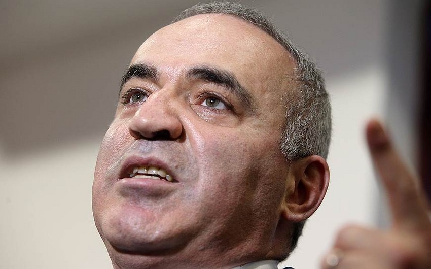 FİDE Harri Kasparovu korrupsiya faktı ilə əlaqədar 2 il müddətinə cəzalandırıb