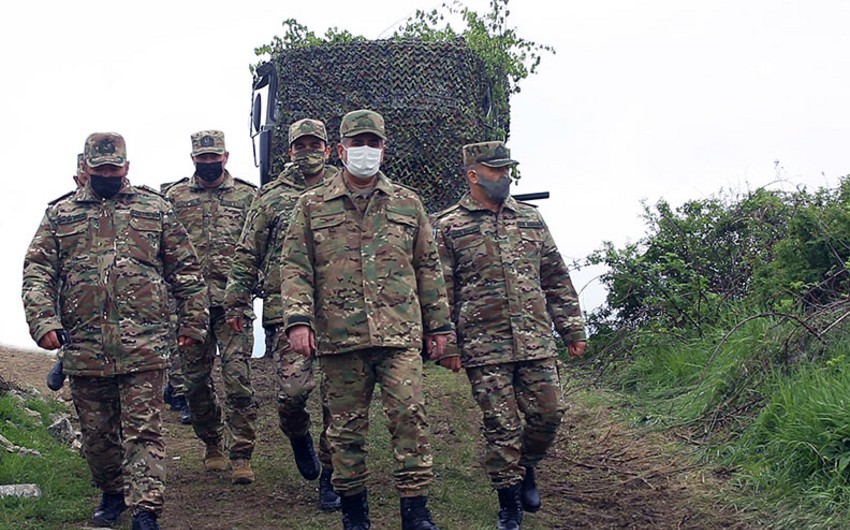 Министр обороны посетил подразделения войск ПВО на освобожденных территориях