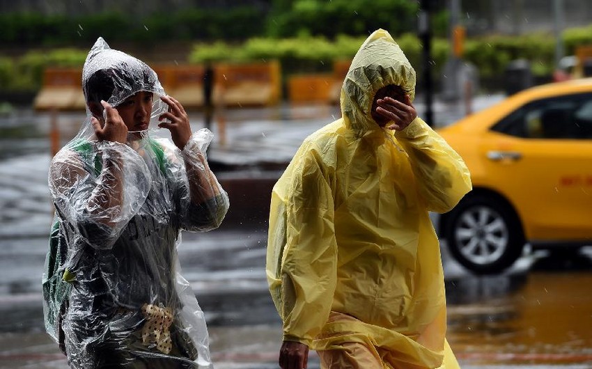 Два человека погибли, более 320 ранены на Тайване в результате тайфуна