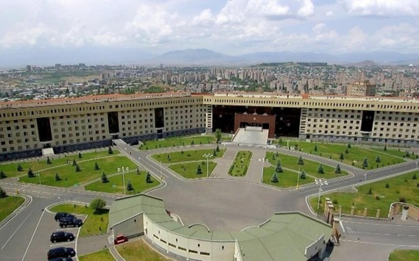 В Армении начались трения между ВС и политическим руководством