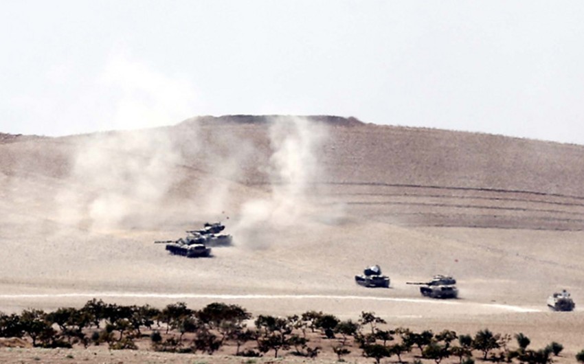 Турция направила еще одно танковое подразделение в Сирию