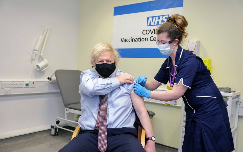 Boris Johnson receives Oxford-AstraZeneca vaccine