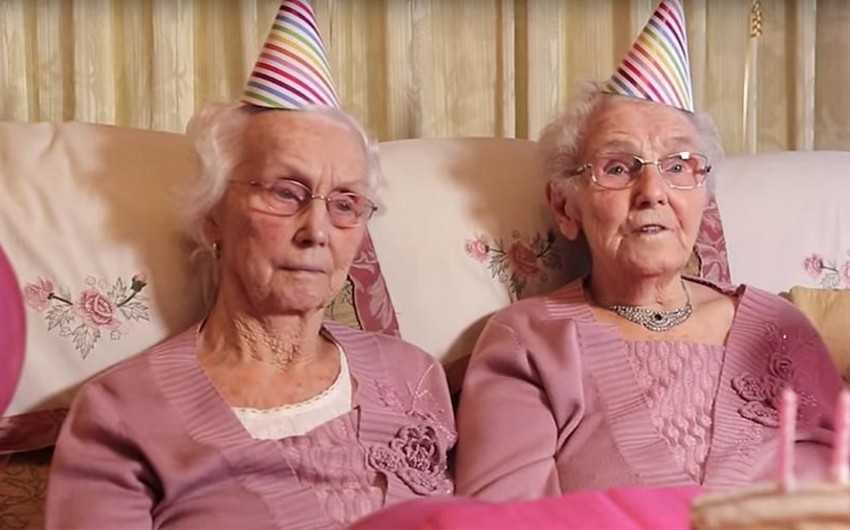 Самые старые сестры-близнецы Англии поделились секретом долголетия