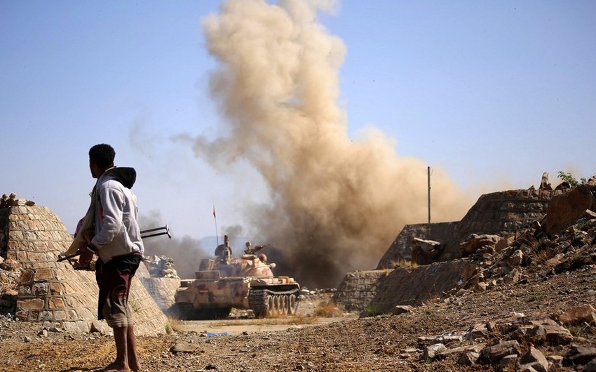 Airstrikes on prison kill 87 in Yemen 