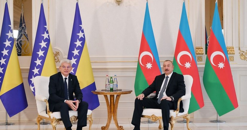 Leader of Bosnia and Herzegovina congratulates President of Azerbaijan