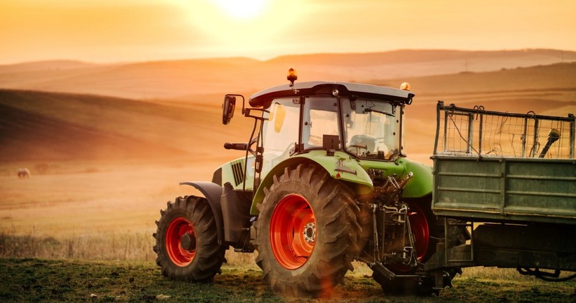 Azərbaycan 2 ölkədən traktor alışını bərpa edib