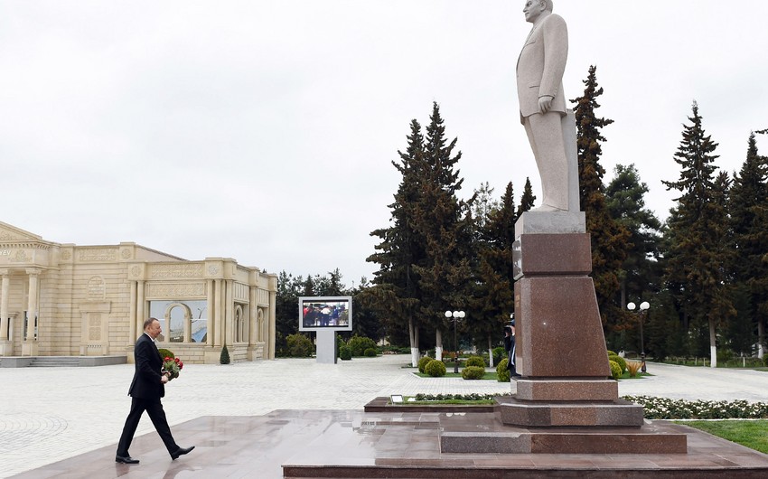 Президент Ильхам Алиев прибыл с визитом в Саатлинский район