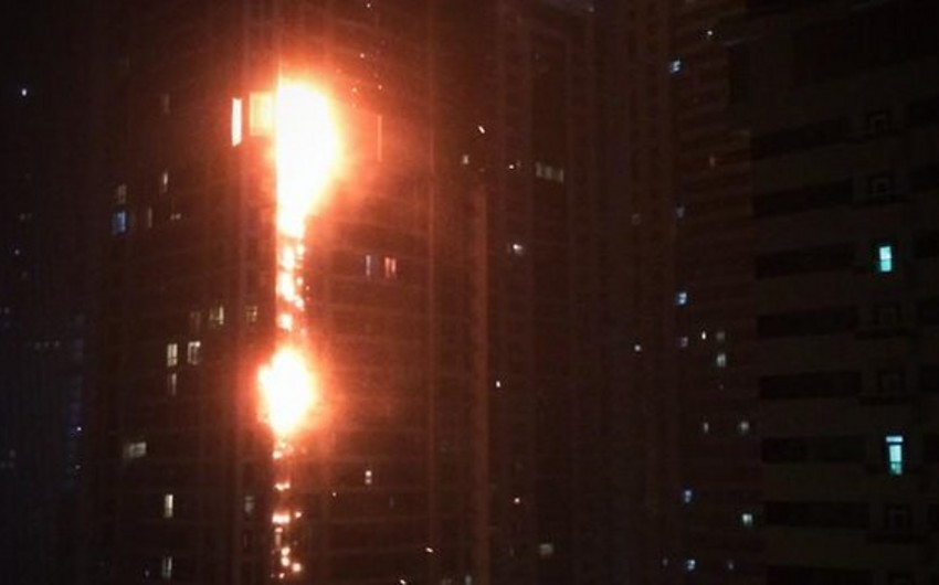 В Дубае загорелся один из высочайших небоскребов мира
