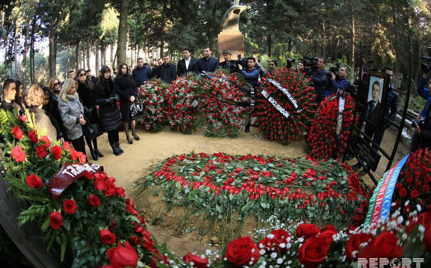 Jalal Aliyev buried next to grave of his brother Agil Aliyev