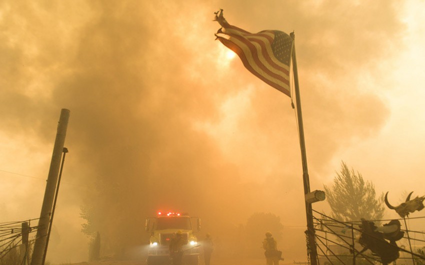 При пожаре в США погибли не менее девяти человек, в том числе пятеро детей