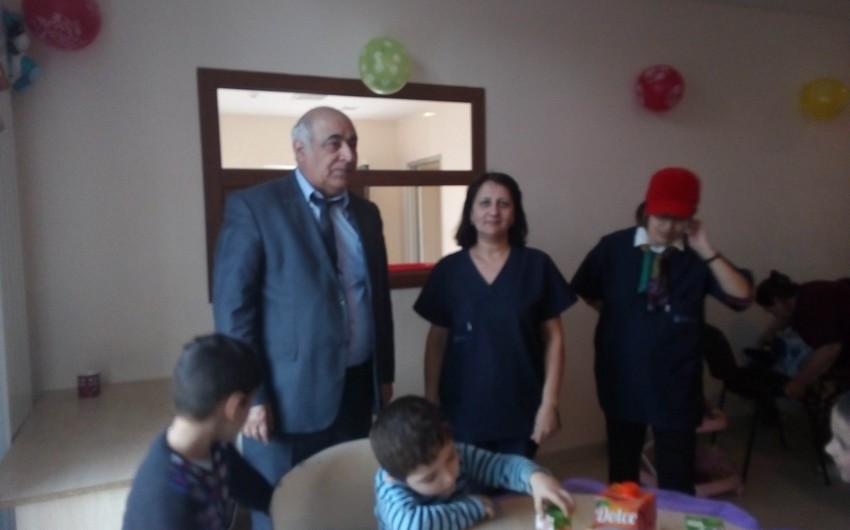 Работники здравоохранения Мингячевира в связи с Новруз байрамы посетили Детский неврологический санаторий