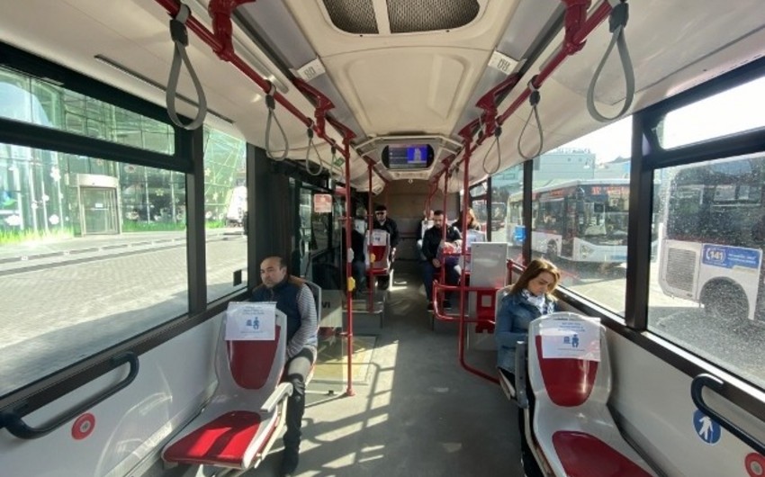 В автобусах BakuBus введены правила соблюдения социальной дистанции