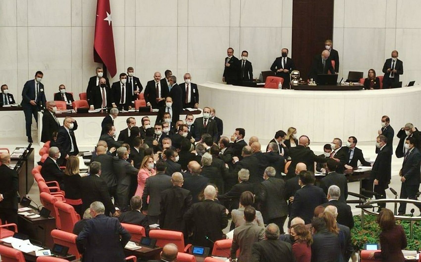 Fight breaks out  in Turkish parliament 