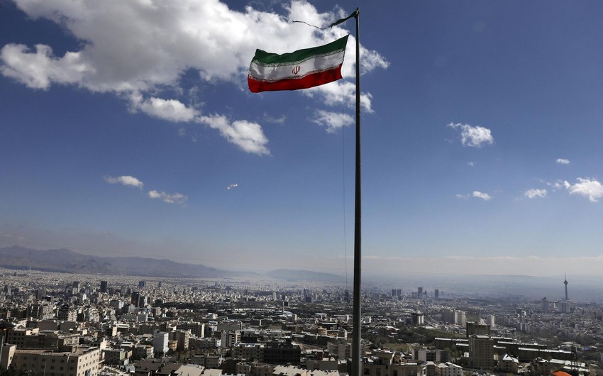 Media: Iran choosing between striking Israel and a covert operation