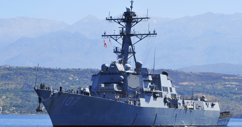 Pentaqon cənub sərhədlərinin təhlükəsizliyini gücləndirmək üçün USS Gravely esminesini göndərir
