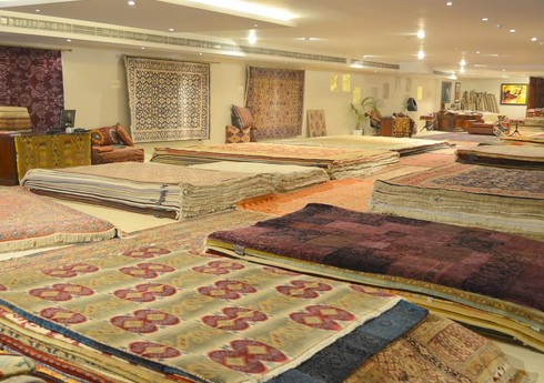 Азербайджан принял участие в международной выставке ковров в Индии