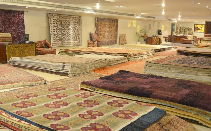Azerbaijan attends int’l exhibition of carpets in India