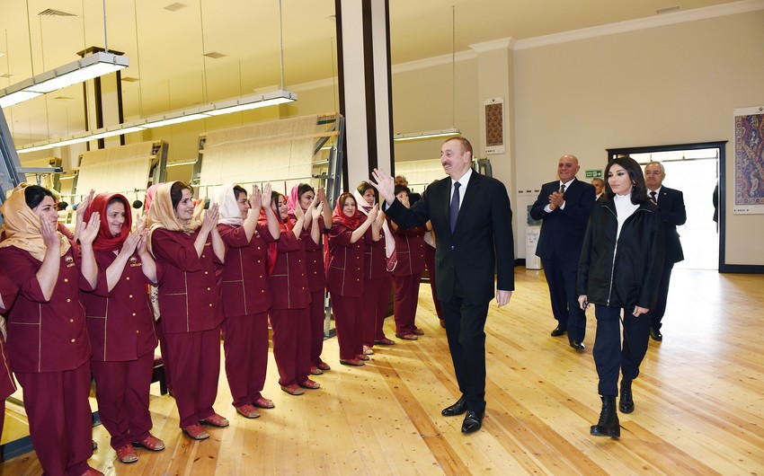 Президент Ильхам Алиев и первая леди Мехрибан Алиева приняли участие в открытии Агдамского филиала Азерхалча