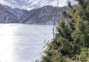 Высокогорное озеро на западе Азербайджана замерзло