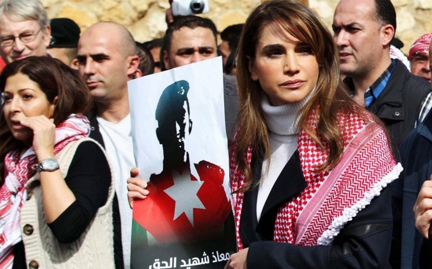 Королева Иордании возглавила демонстрацию против Исламского государства в Аммане