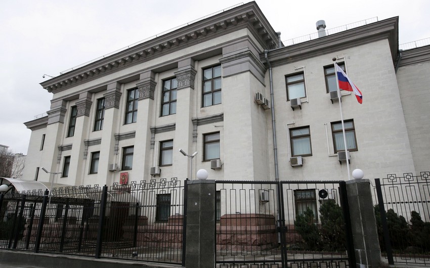 Украина высылает старшего дипломата посольства России