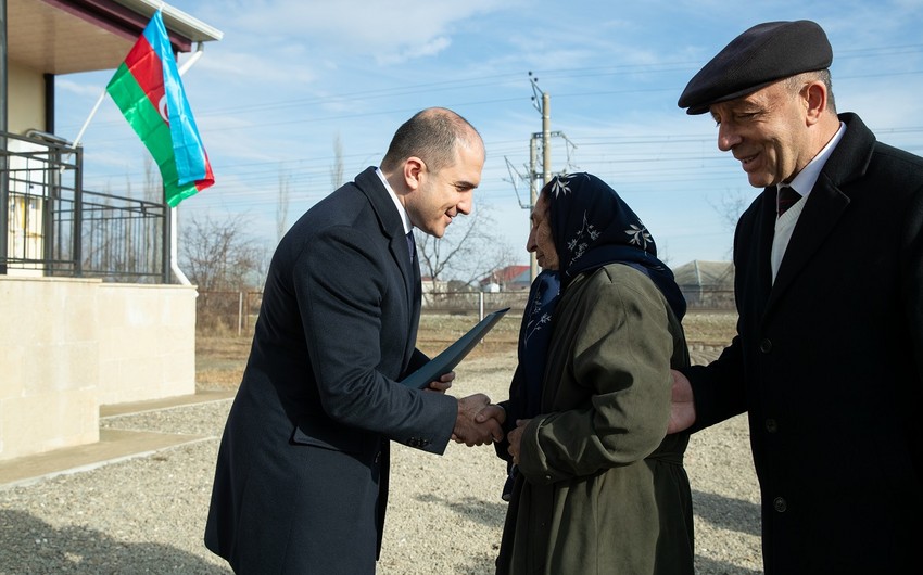 Regionlarda şəhid ailəsi və müharibə əlillərinə daha 100 fərdi ev təqdim olunub