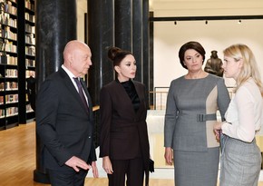 Мехрибан Алиева ознакомилась с Литовской национальной библиотекой имени Мартинаса Мажвидаса