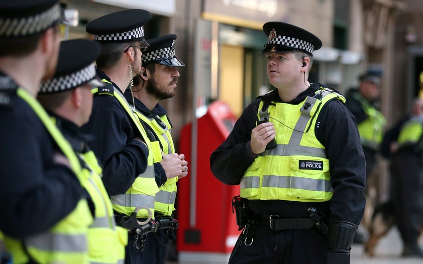 London aeroportunda terrorçuluqda şübhəli bilinən 2 nəfər saxlanılıb