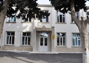 В Баку еще одна школа после карантина вернулась к очным занятиям 