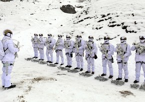 В азербайджанской армии продолжаются учения с частями и подразделениями спецназа