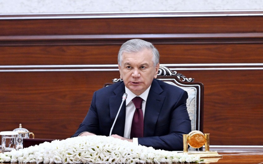 Shavkat Mirziyoyev offers condolences to Azerbaijani and Russian leaders