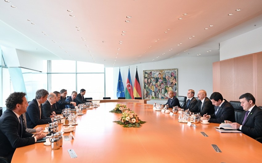 President Ilham Aliyev holds expanded meeting with German Chancellor Olaf Scholz in Berlin