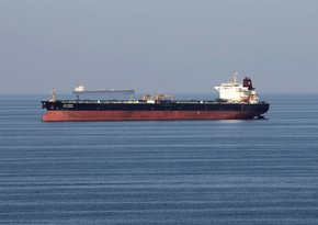 Во Франции задержали судно РФ с автомобилями за нарушение режима санкций