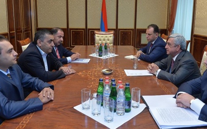 Президент Армении начал консультации по проекту конституционной реформы