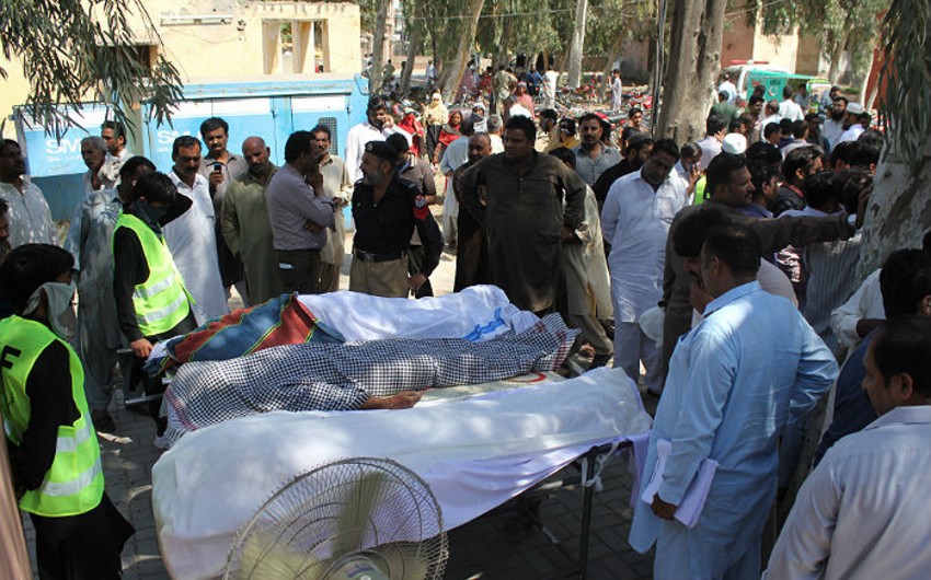 В Пакистане смотритель храма и несколько его сообщников убили 20 прихожан