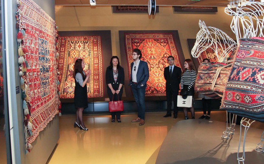 Первая леди Македонии Мая Иванова посетила Азербайджанский музей ковра