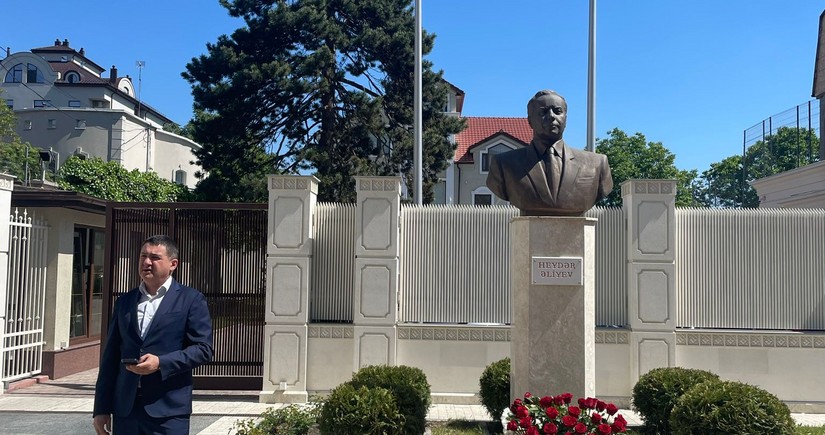 Moldovadakı Azərbaycan diasporu Heydər Əliyevin anadan olmasının 101-ci ildönümünü qeyd edib 