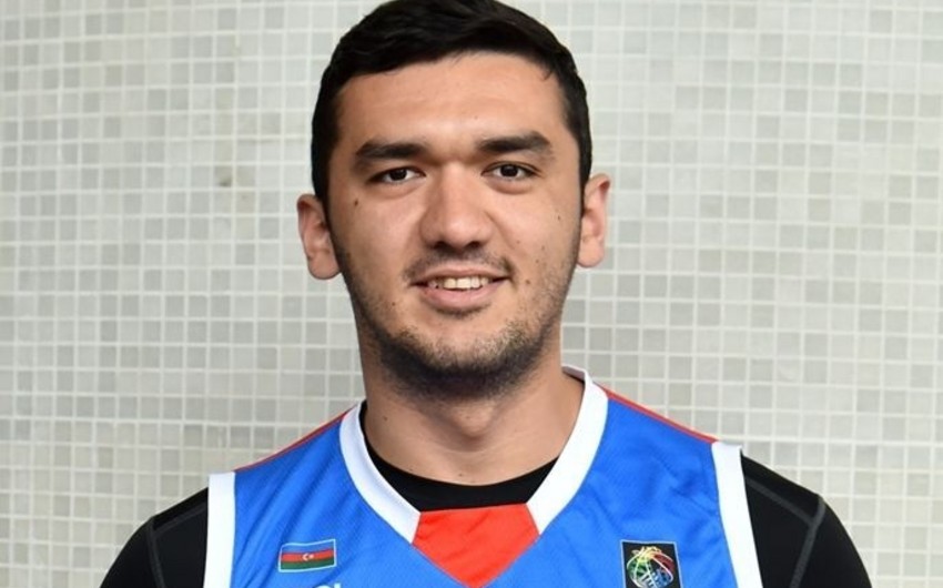 Ev dustaqlığında olan Azərbaycan basketbolçusu toplanışa dəvət aldı