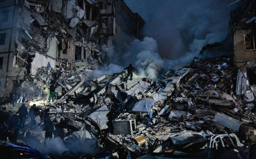 Число жертв ракетного удара по многоэтажке в Днепре достигло 18