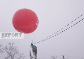 Activists on Khankandi-Lachin road raise air balloon calling to protect nature