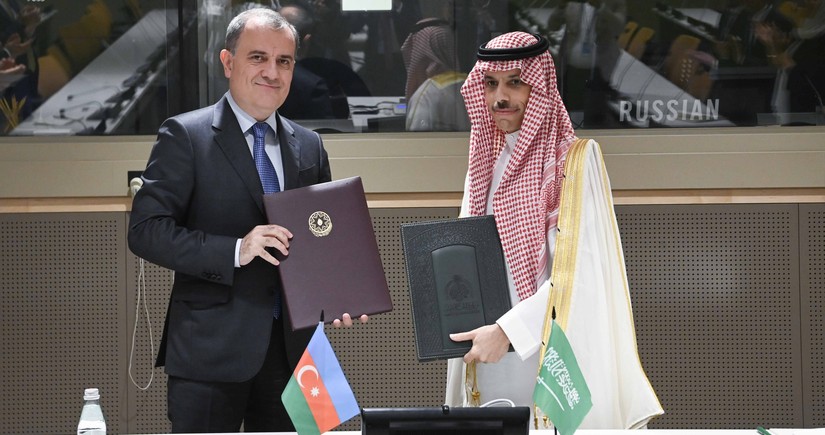 Azerbaijan and Saudi Arabia abolish visa requirements for diplomats